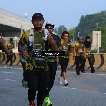 Runner Photo 6261178