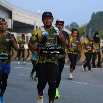 Runner Photo 6261185