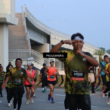 Runner Photo 6261306