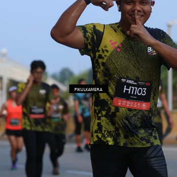 Runner Photo 6261315
