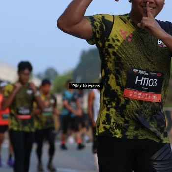 Runner Photo 6261335