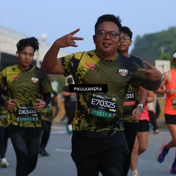 Runner Photo 6261365