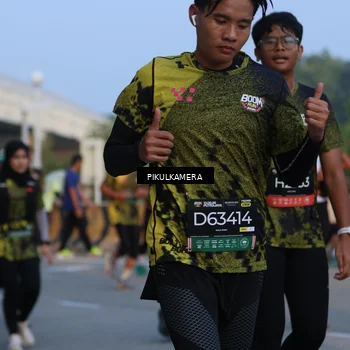 Runner Photo 6261375