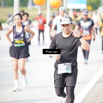 Runner Photo 6261392