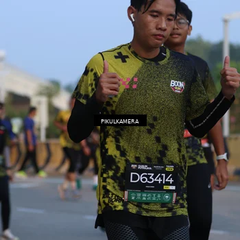 Runner Photo 6261397