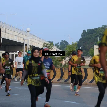 Runner Photo 6261399