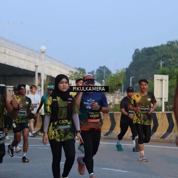 Runner Photo 6261410