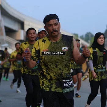 Runner Photo 6261425