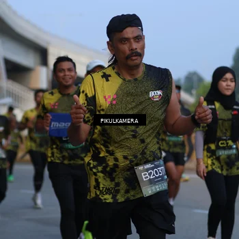 Runner Photo 6261427
