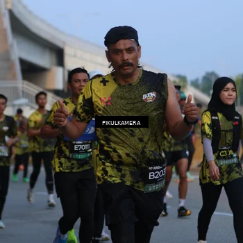 Runner Photo 6261440