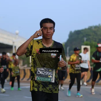 Runner Photo 6261478