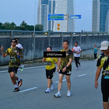 Runner Photo 6261494