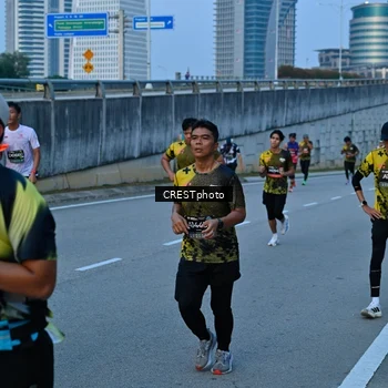 Runner Photo 6261516
