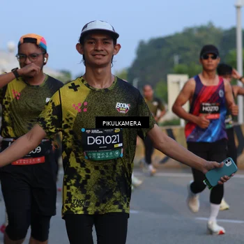 Runner Photo 6261529