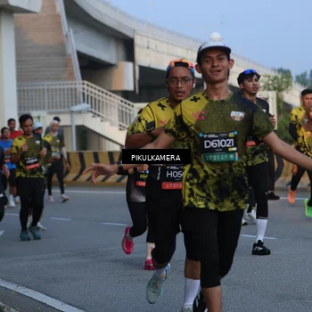 Runner Photo 6261539