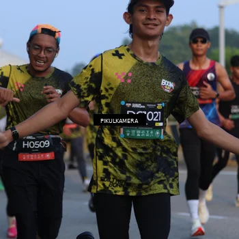 Runner Photo 6261545