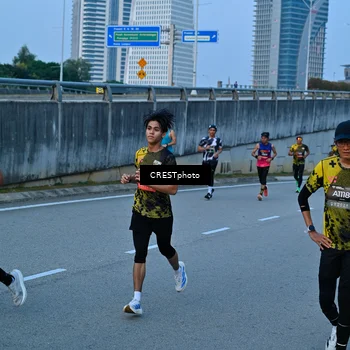 Runner Photo 6261592