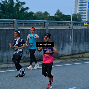 Runner Photo 6261643