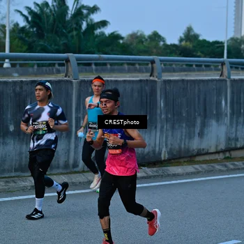 Runner Photo 6261670