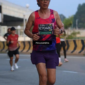 Runner Photo 6261673