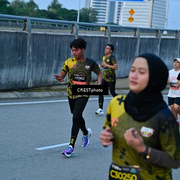 Runner Photo 6261675