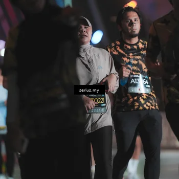 Runner Photo 6261718