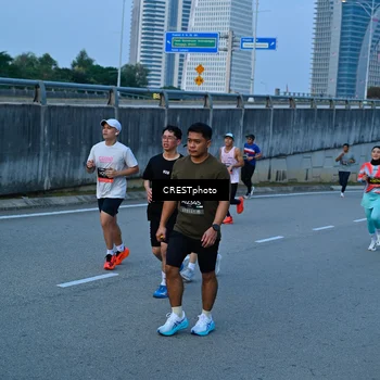Runner Photo 6261724