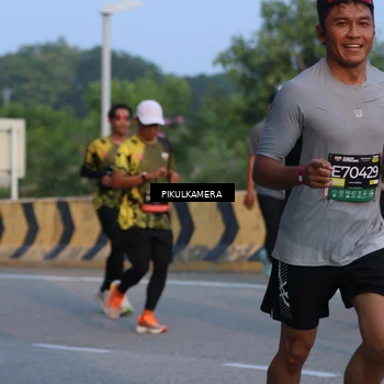 Runner Photo 6261749