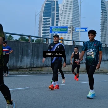 Runner Photo 6261792
