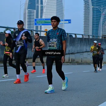 Runner Photo 6261804