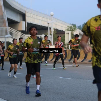Runner Photo 6261814