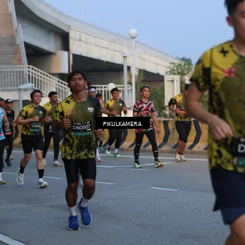 Runner Photo 6261831