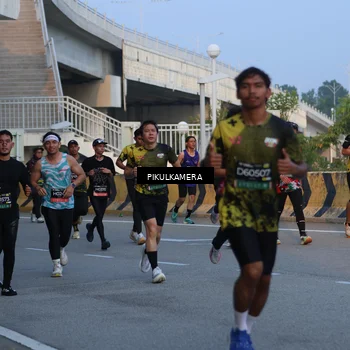 Runner Photo 6261835