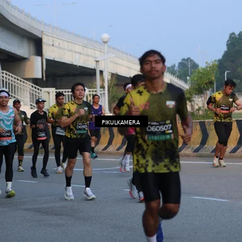 Runner Photo 6261841