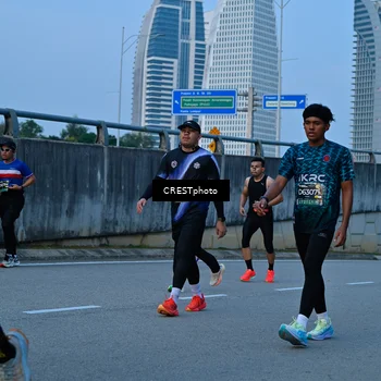 Runner Photo 6261864