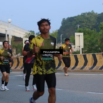 Runner Photo 6261869