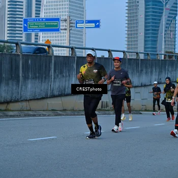 Runner Photo 6261876