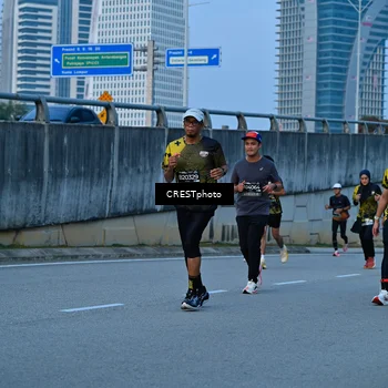 Runner Photo 6261877
