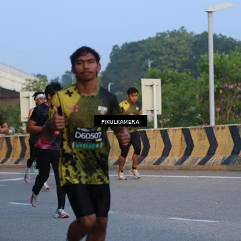 Runner Photo 6261883