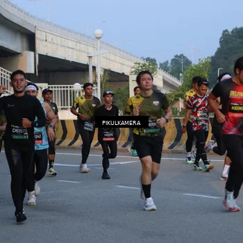 Runner Photo 6261886