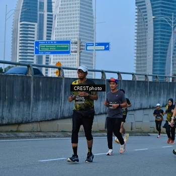Runner Photo 6261899
