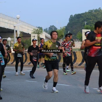 Runner Photo 6261903
