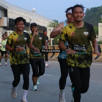 Runner Photo 6261911