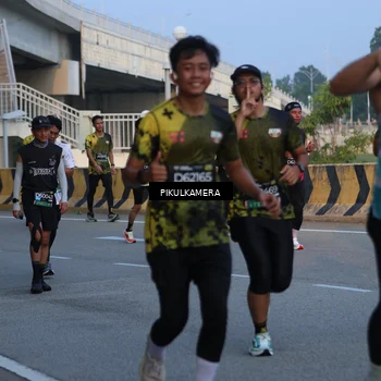 Runner Photo 6261929