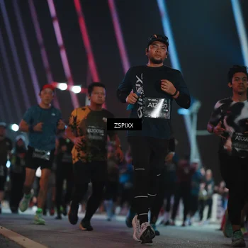Runner Photo 6262043