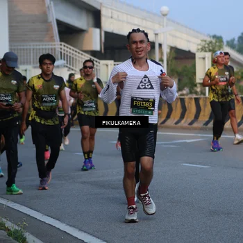Runner Photo 6262047