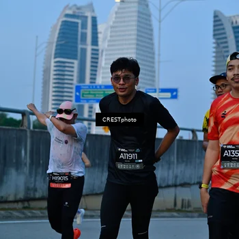 Runner Photo 6262061
