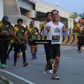 Runner Photo 6262062