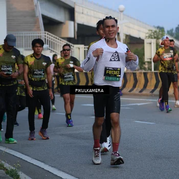 Runner Photo 6262069
