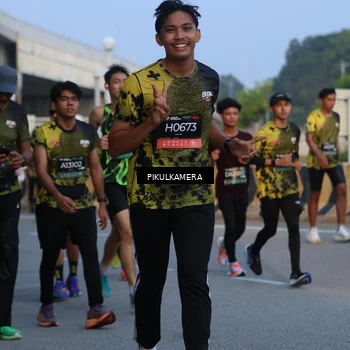 Runner Photo 6262094